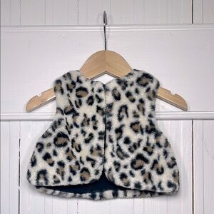 🔴 VGUC Leopard Animal Print Fuzzy Vest